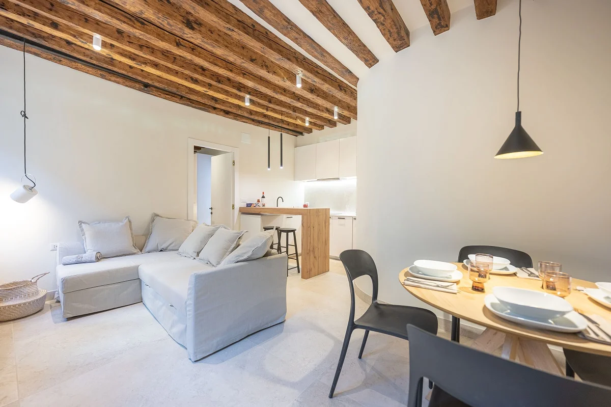 La nostra gestione di affitti brevi per vacanze a Verona e sul Lago di Garda